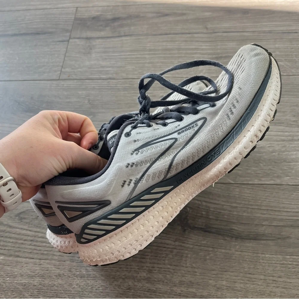 Brooks Womens Glycerin GTS 19 Grey Lace Up Running Sneakers Size 8 EU 39